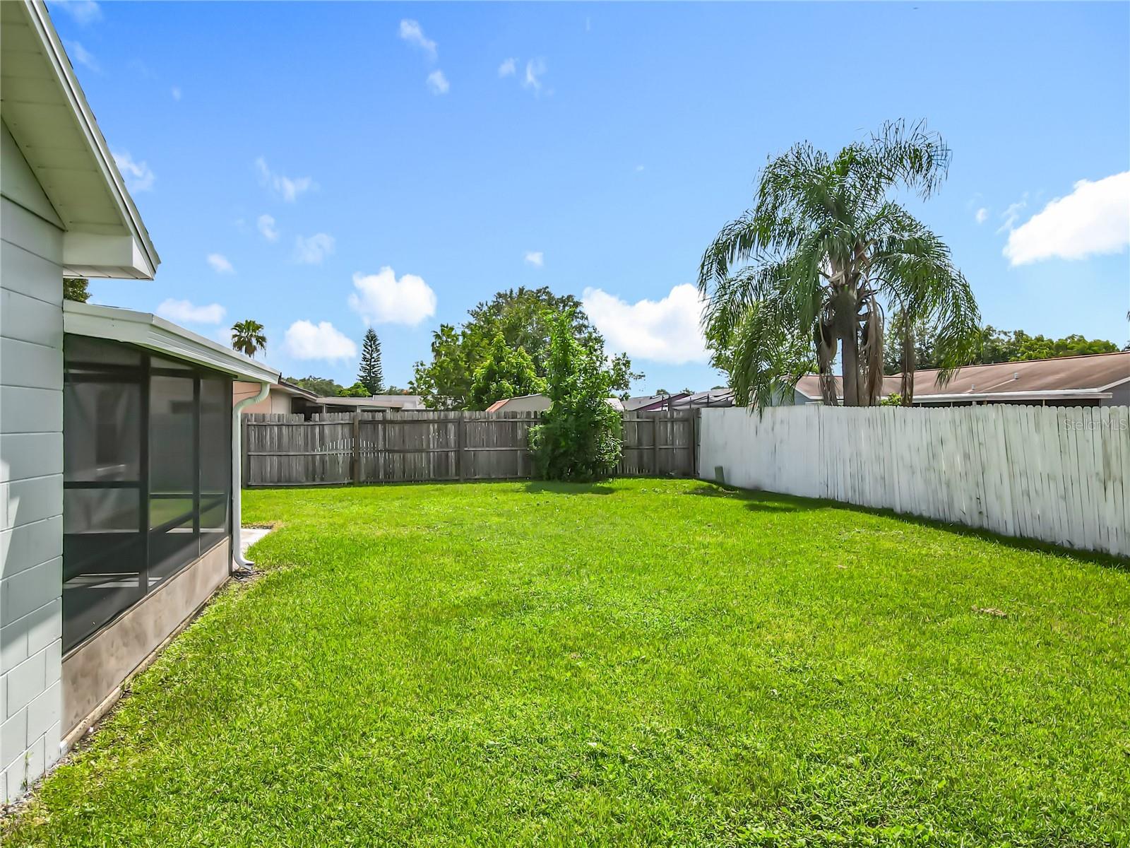 Image 34 of 43 For 7609 Winter Shade Drive