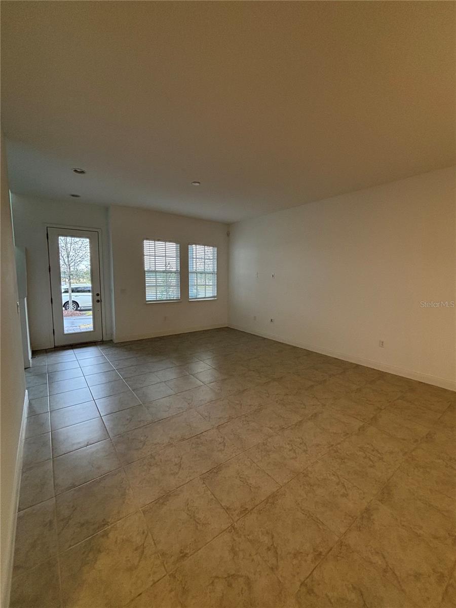 Image 4 of 38 For 9931 Pearson Avenue