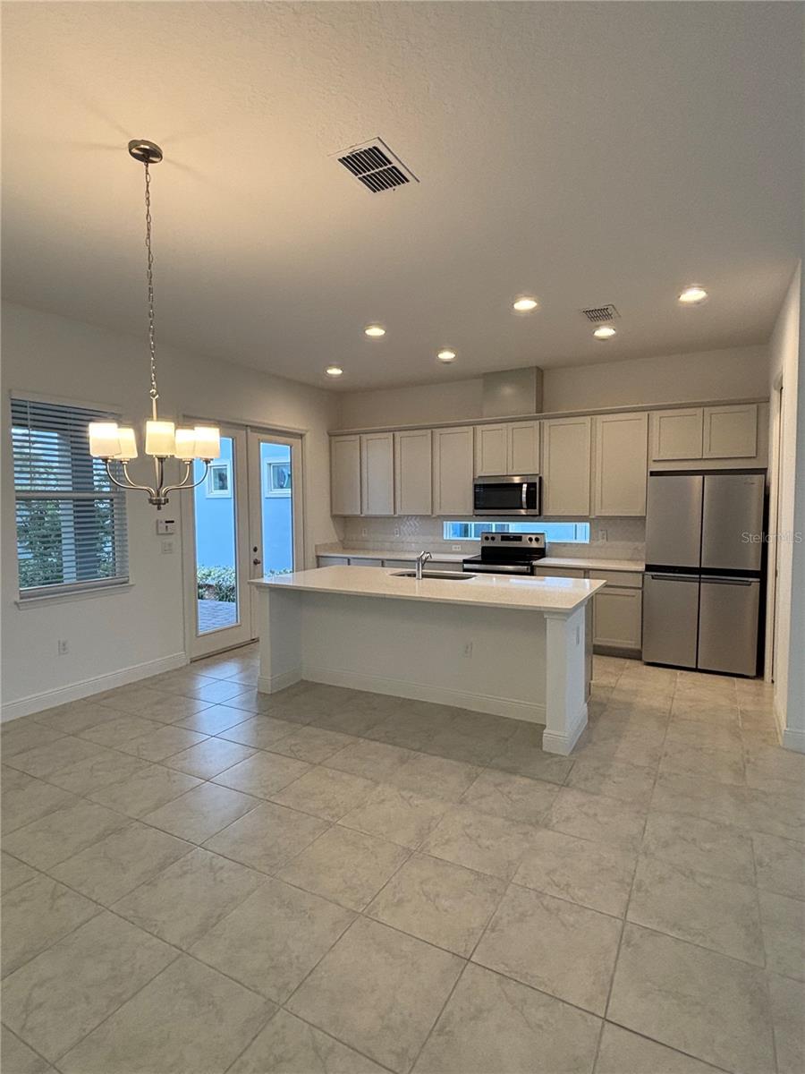 Image 6 of 38 For 9931 Pearson Avenue