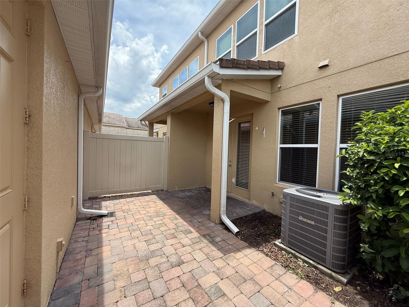 Image 14 of 32 For 7681 Ripplepointe Way