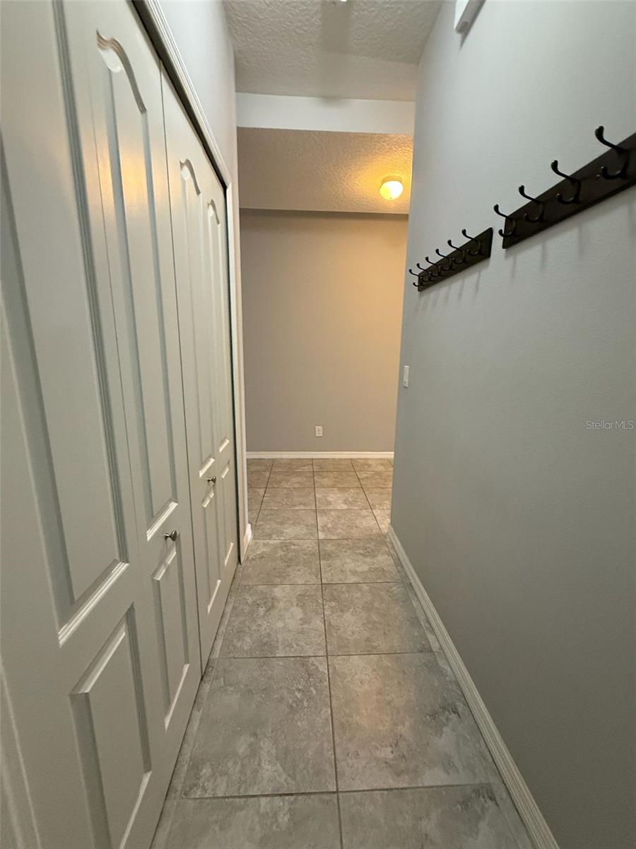 Image 17 of 32 For 7681 Ripplepointe Way