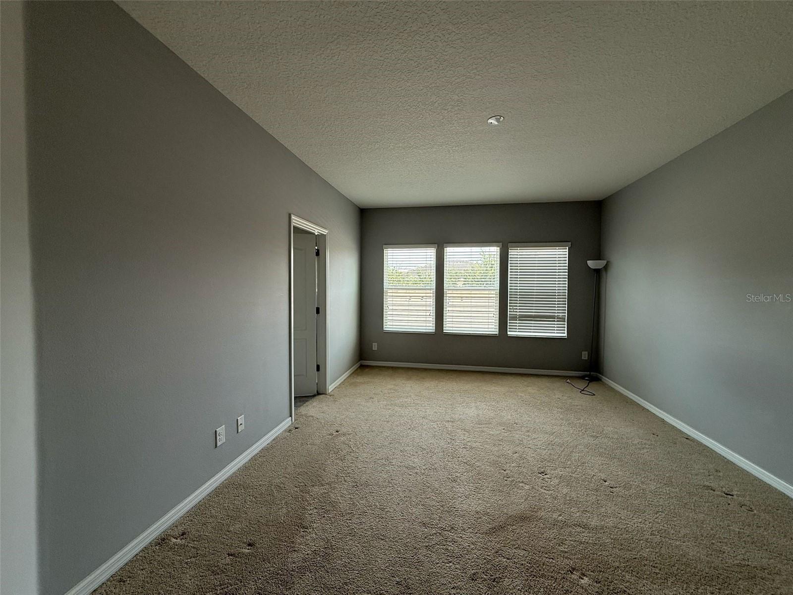Image 31 of 32 For 7681 Ripplepointe Way