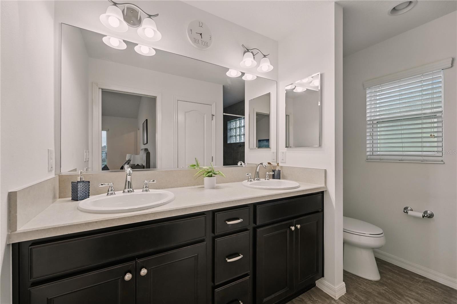 Image 10 of 32 For 3305 Dzuro Drive