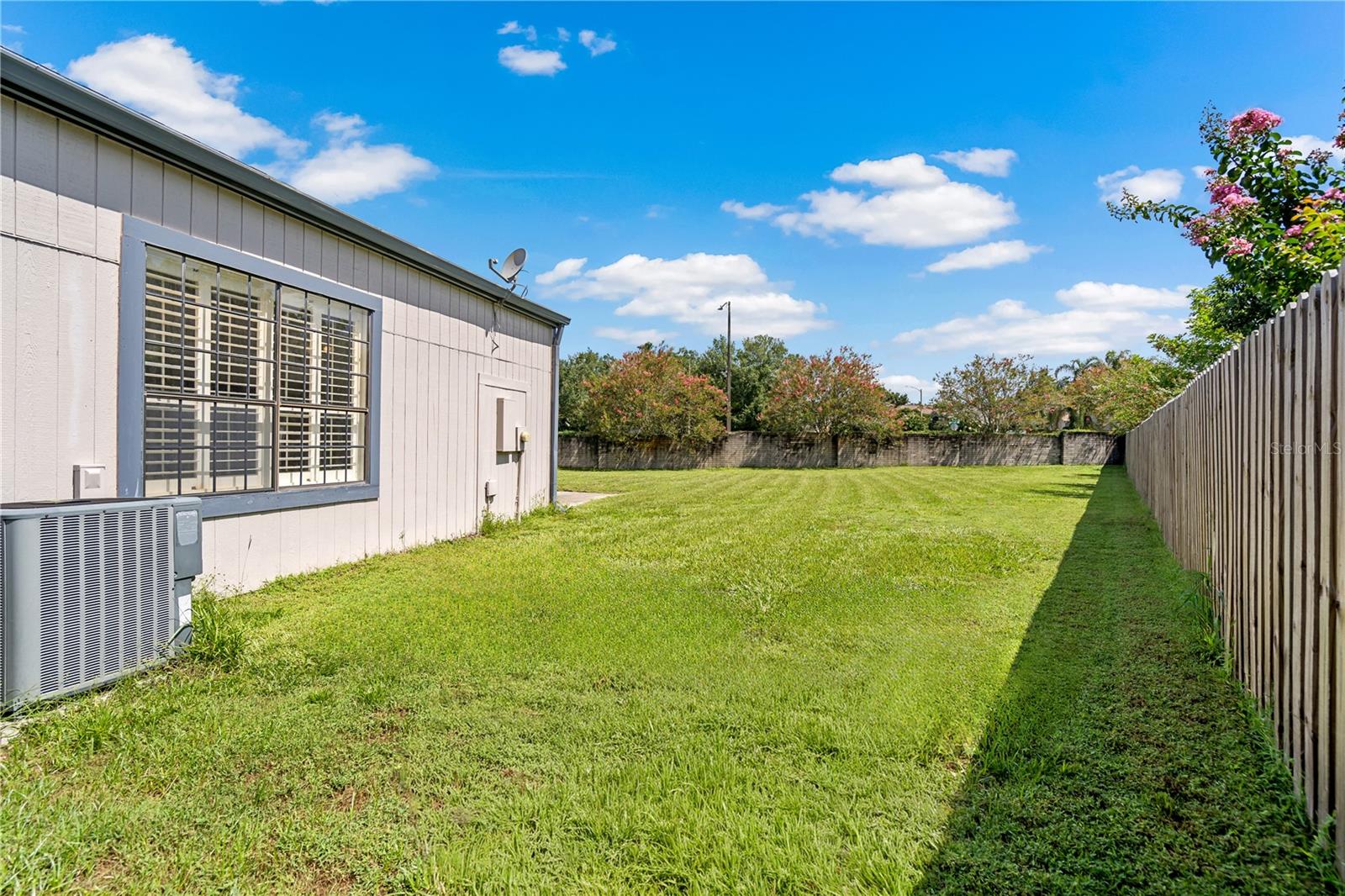 Image 9 of 46 For 5345 Denver Drive