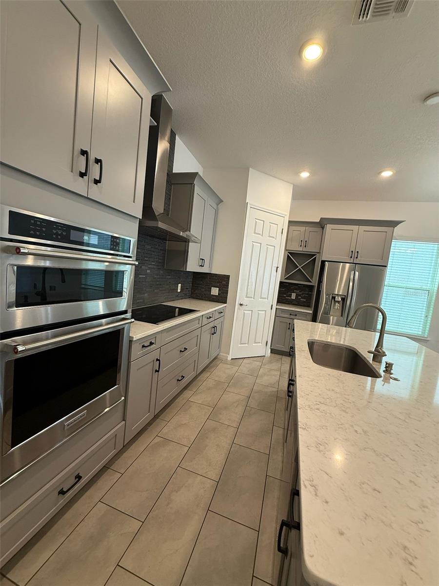 Image 5 of 27 For 14604 Seton Creek Boulevard