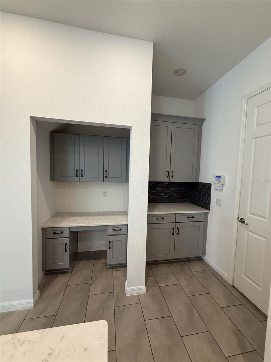 Image 8 of 27 For 14604 Seton Creek Boulevard