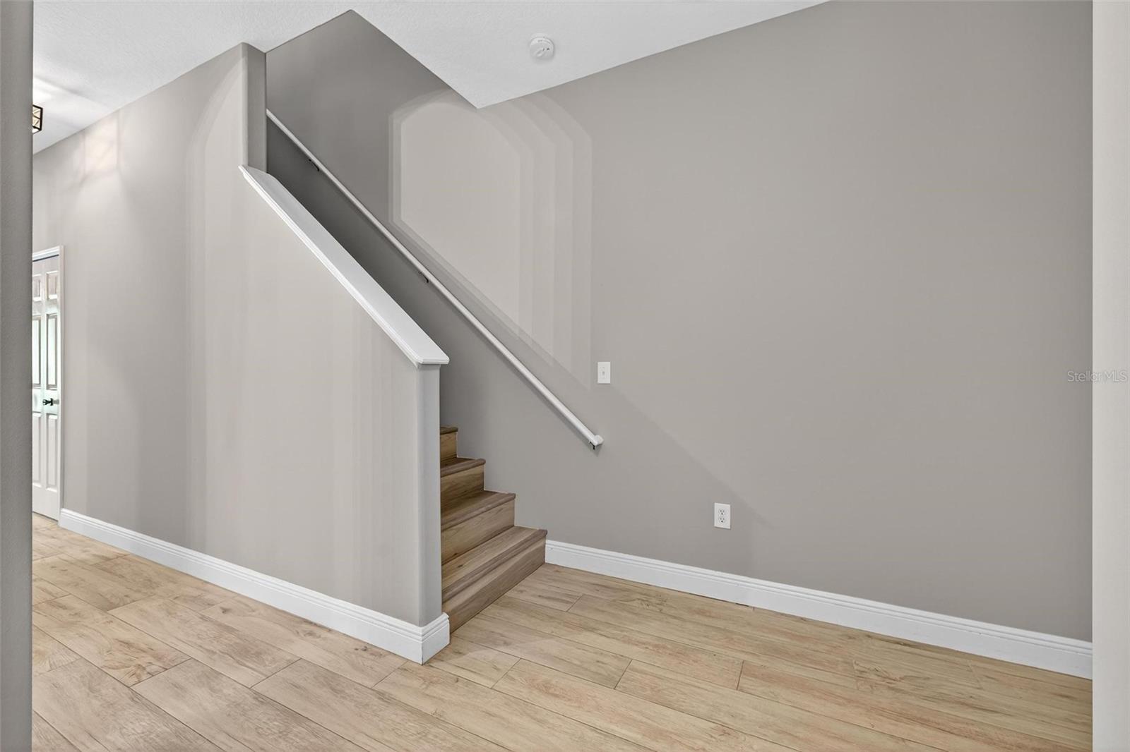 Image 3 of 77 For 18118 Nassau Point Drive
