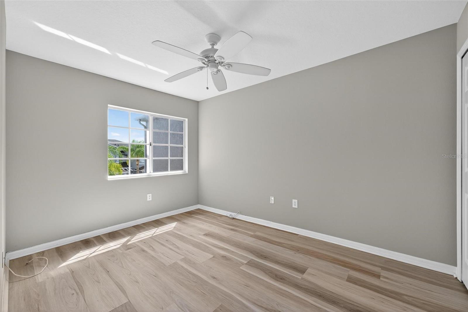 Image 31 of 77 For 18118 Nassau Point Drive