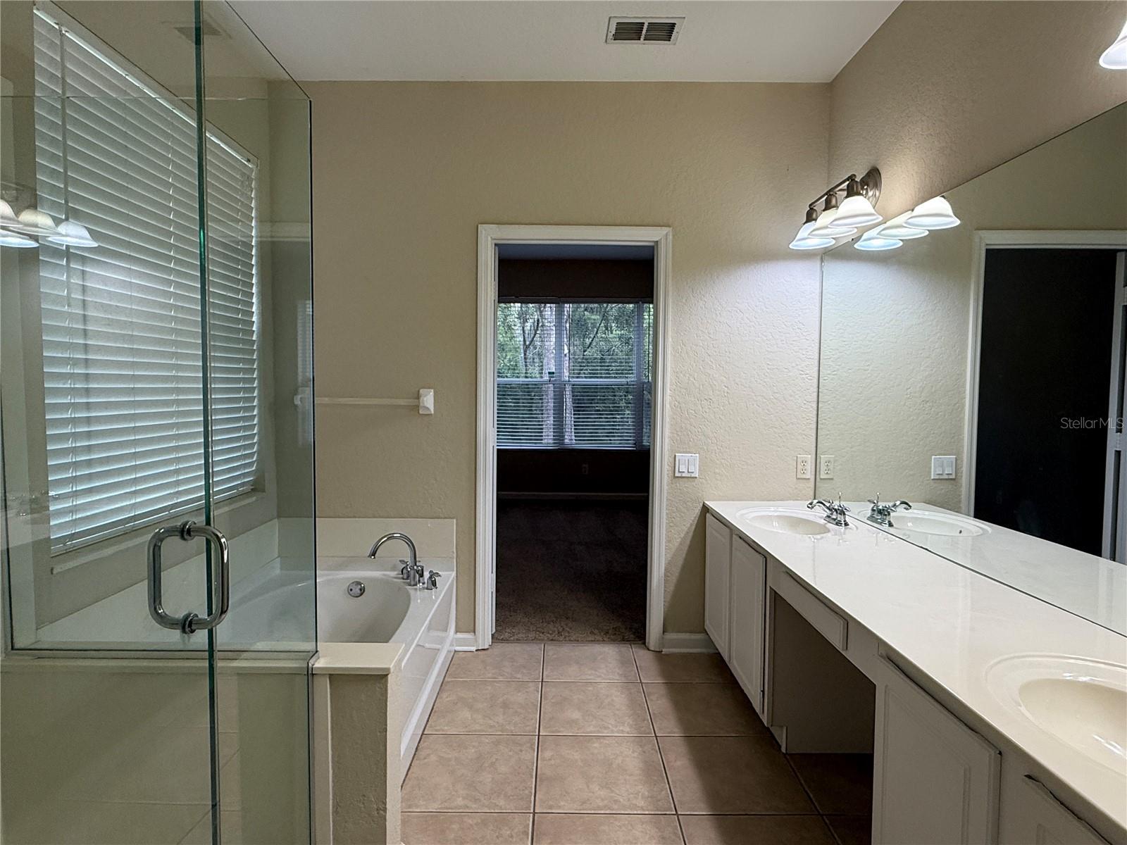 Image 18 of 28 For 1619 Malon Bay Drive