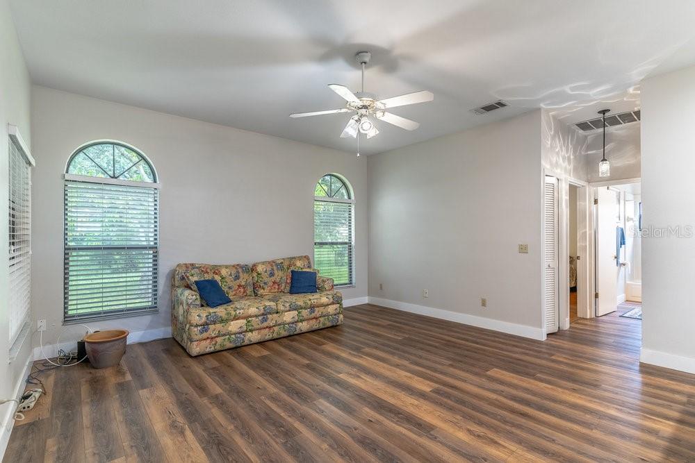 Image 26 of 55 For 2213 Oldfield Drive