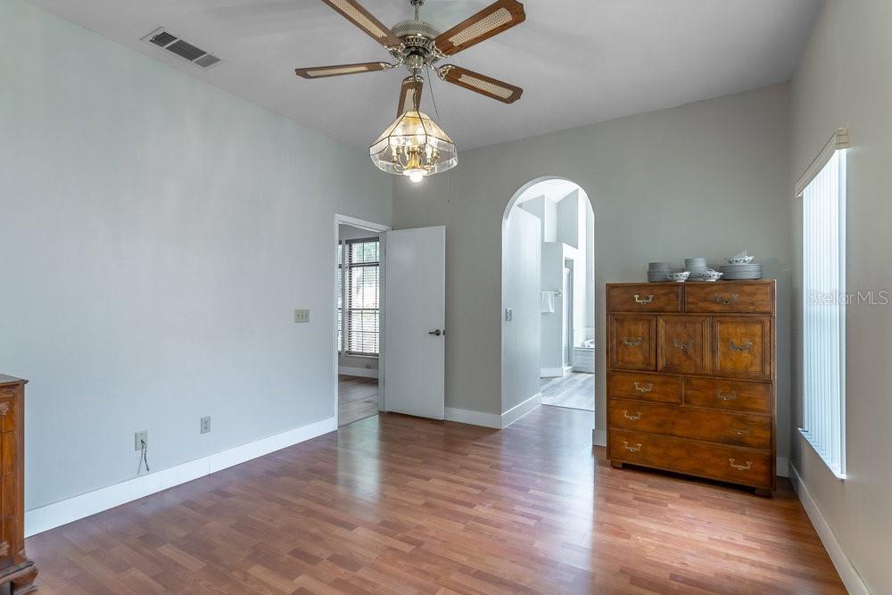 Image 33 of 55 For 2213 Oldfield Drive