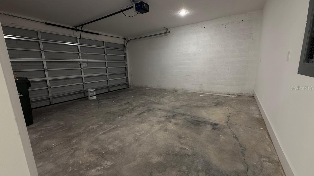 Image 18 of 22 For 820 Desoto Street