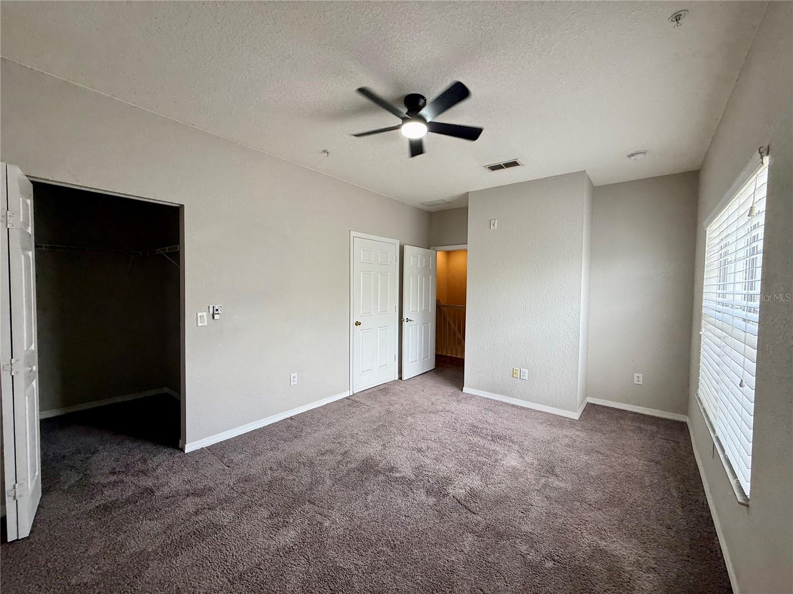 Image 16 of 33 For 2586 Grand Central Parkway 13