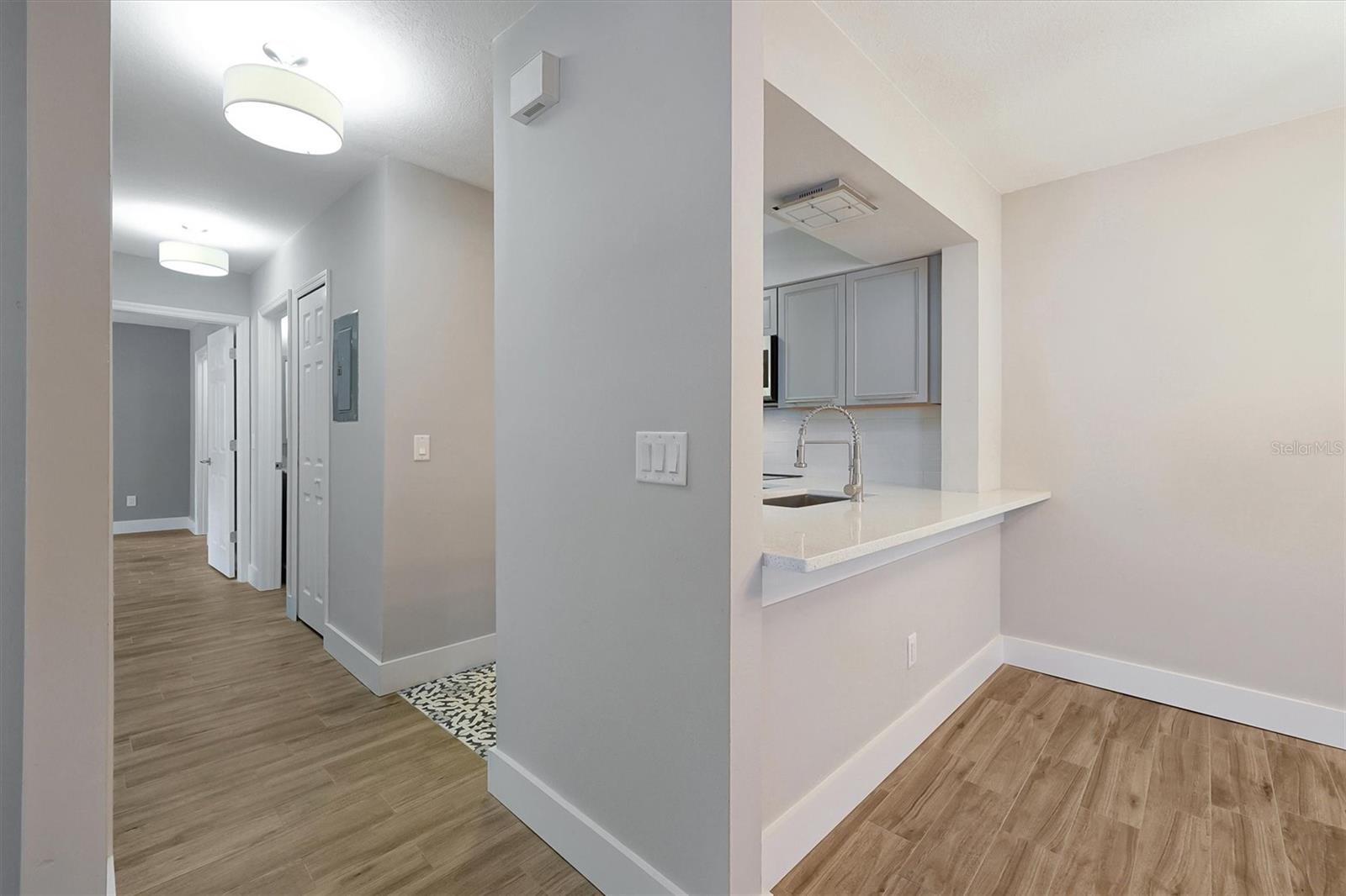 Image 10 of 47 For 3160 Semoran Boulevard 903