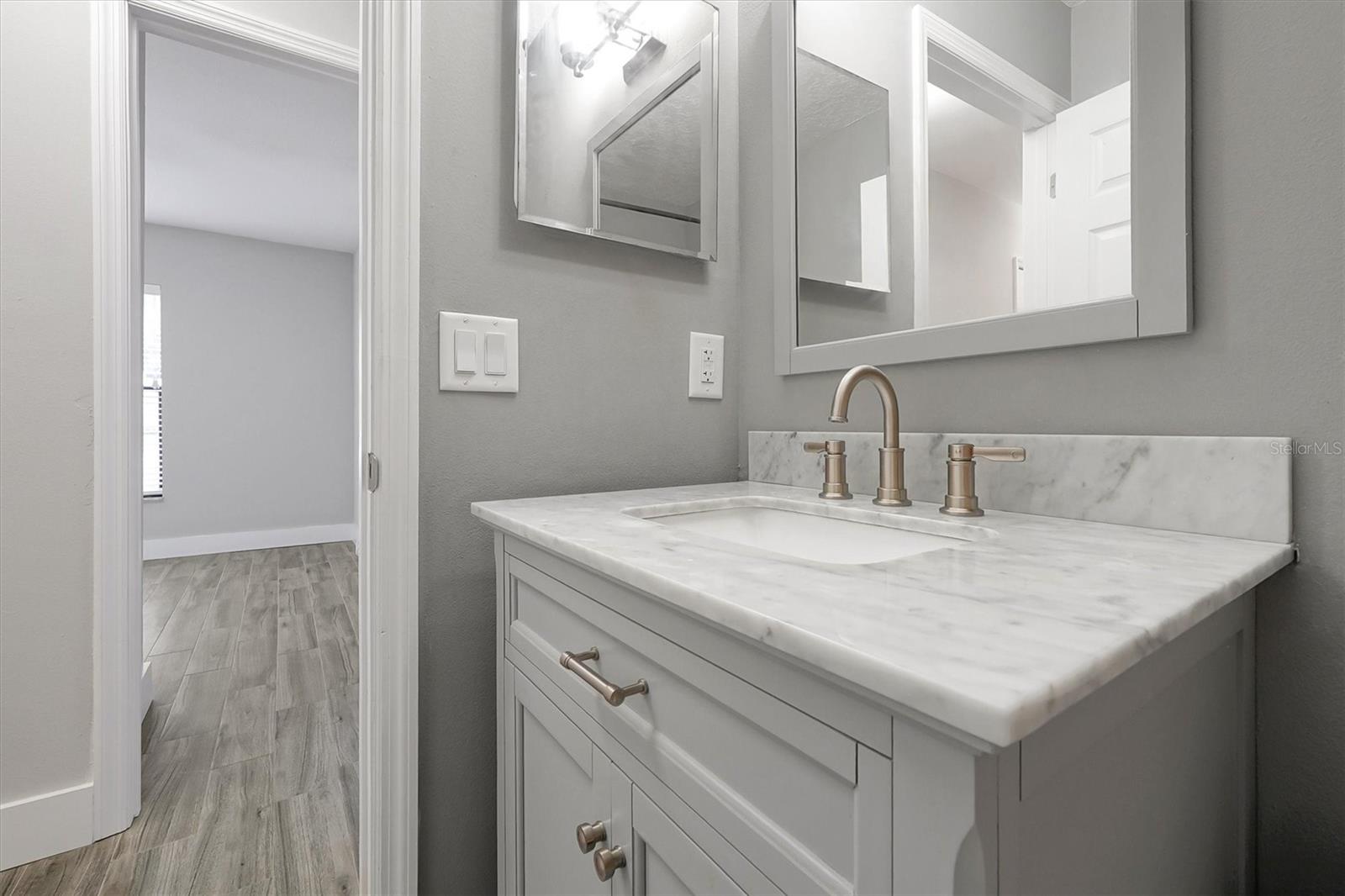 Image 24 of 47 For 3160 Semoran Boulevard 903