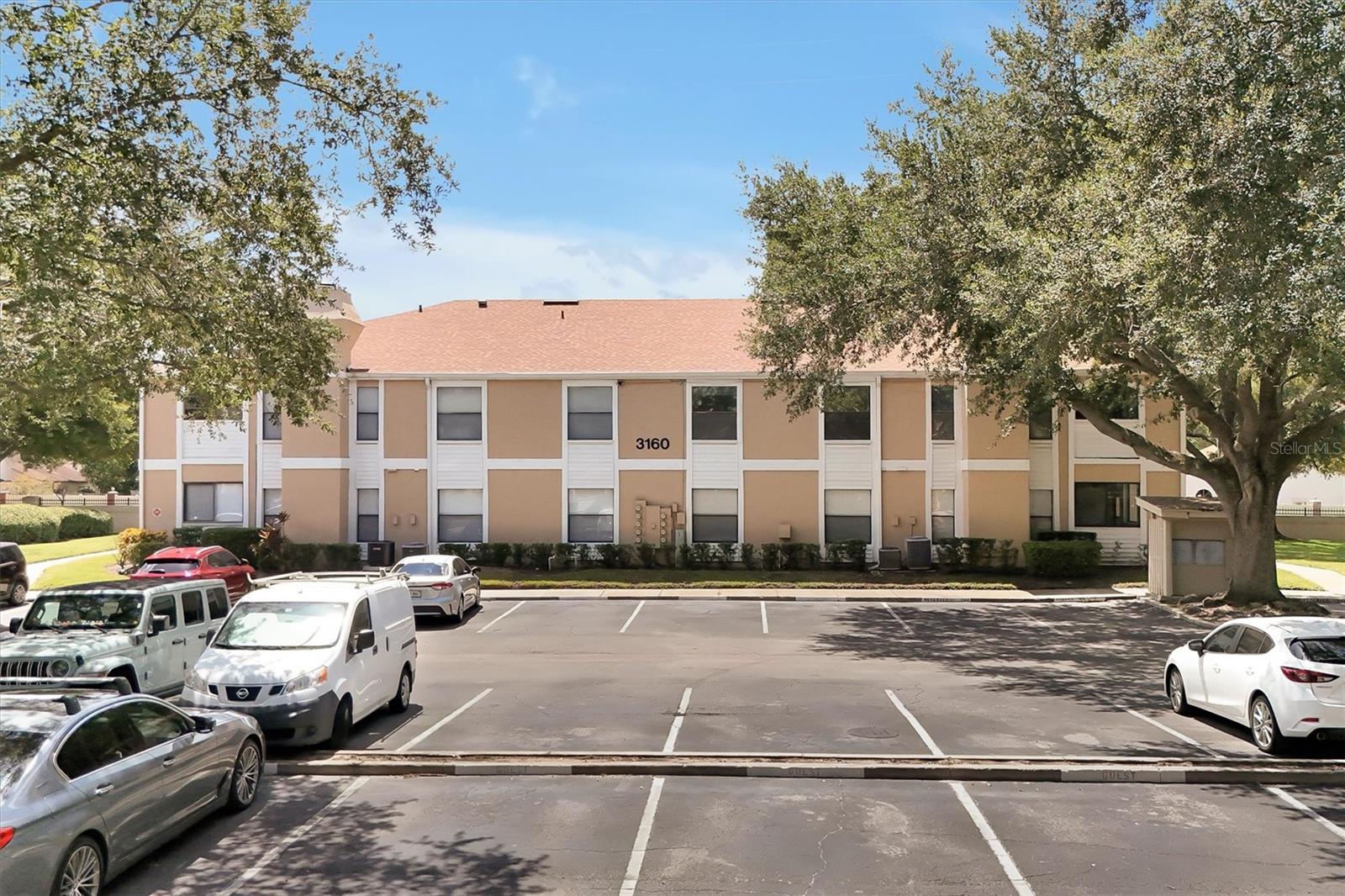 Image 28 of 47 For 3160 Semoran Boulevard 903