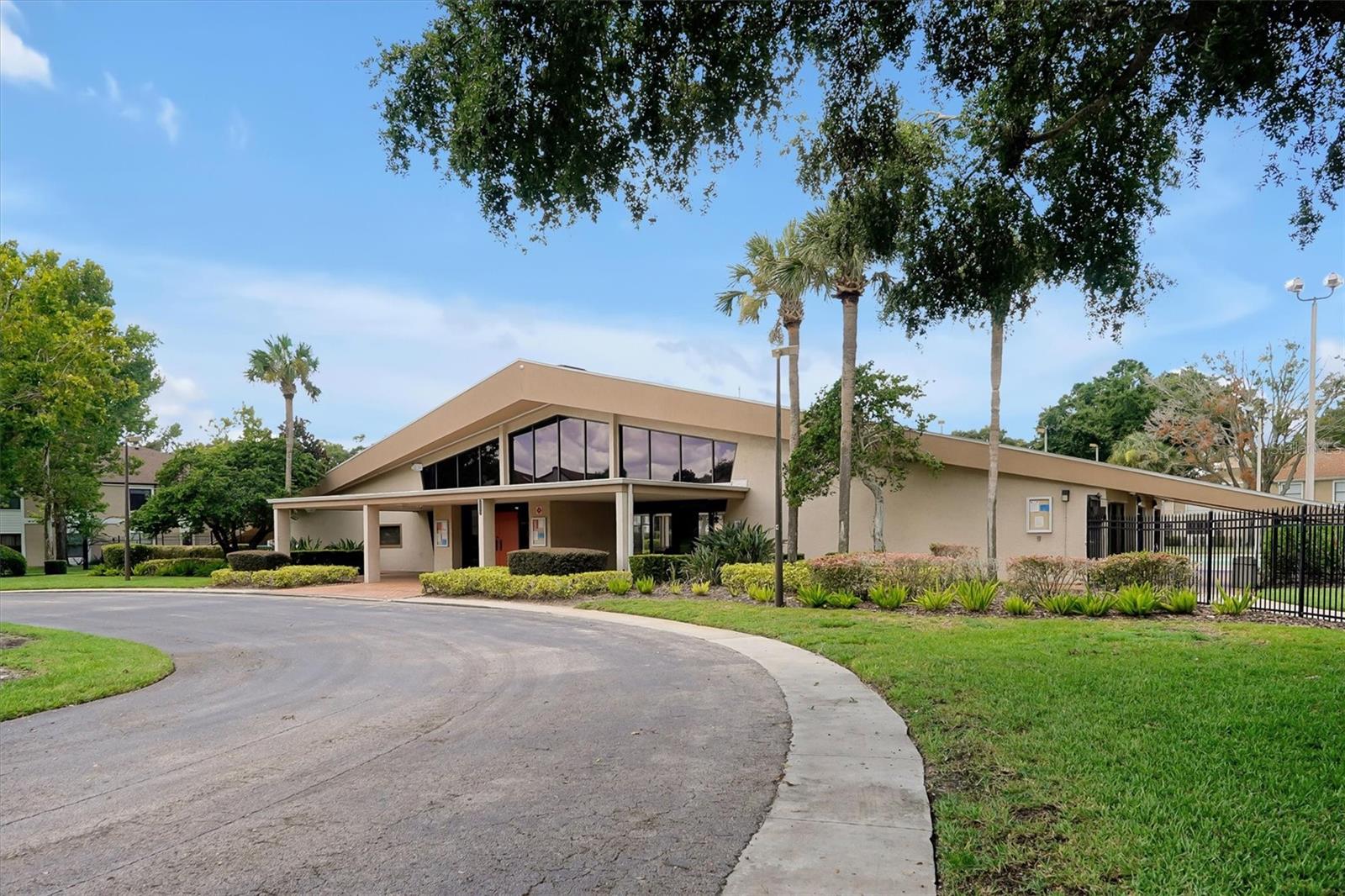 Image 31 of 47 For 3160 Semoran Boulevard 903