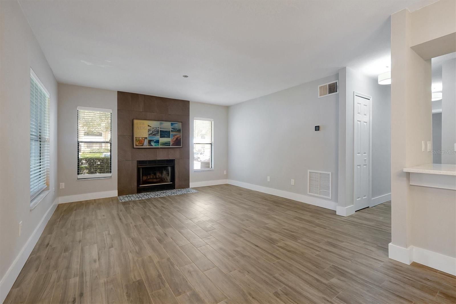 Image 8 of 47 For 3160 Semoran Boulevard 903