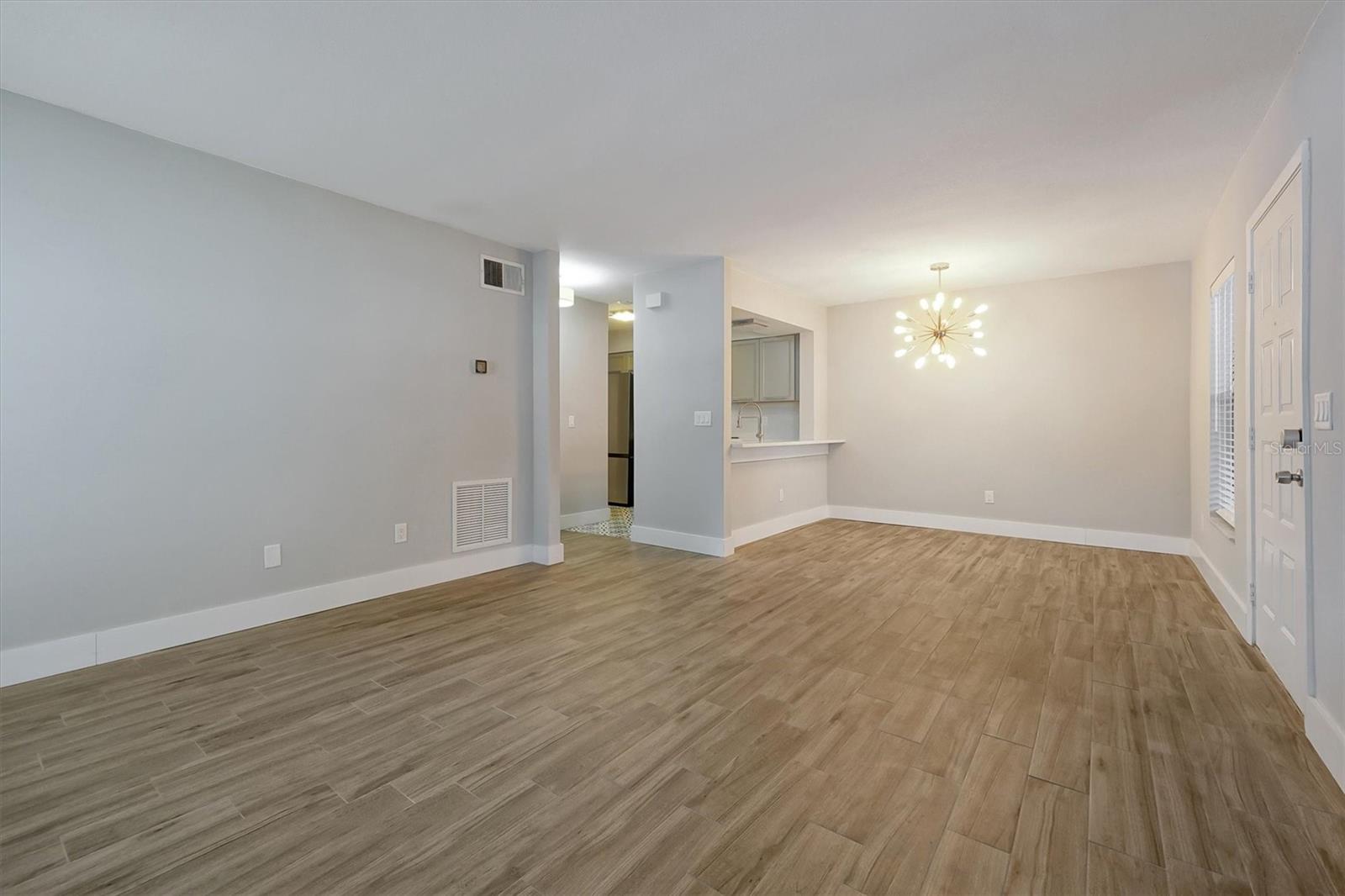 Image 9 of 47 For 3160 Semoran Boulevard 903