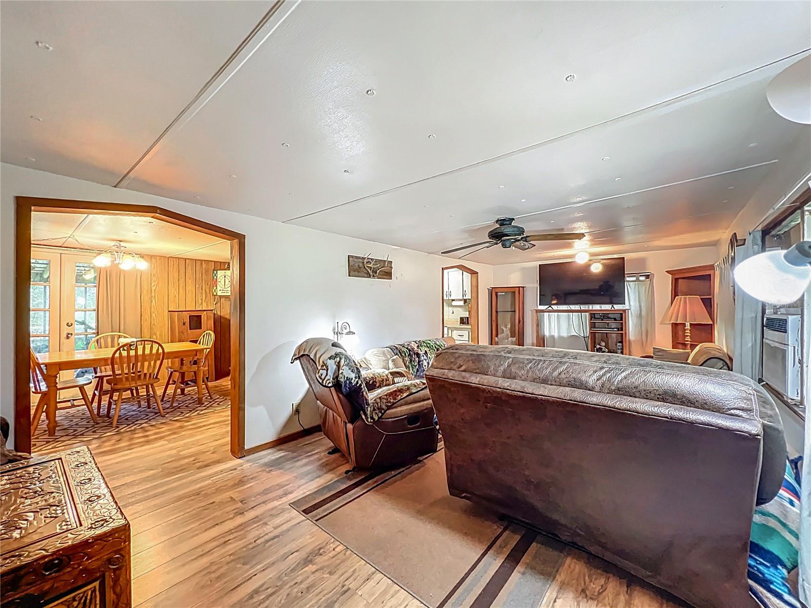 Image 11 of 67 For 827 Grant Bass Road