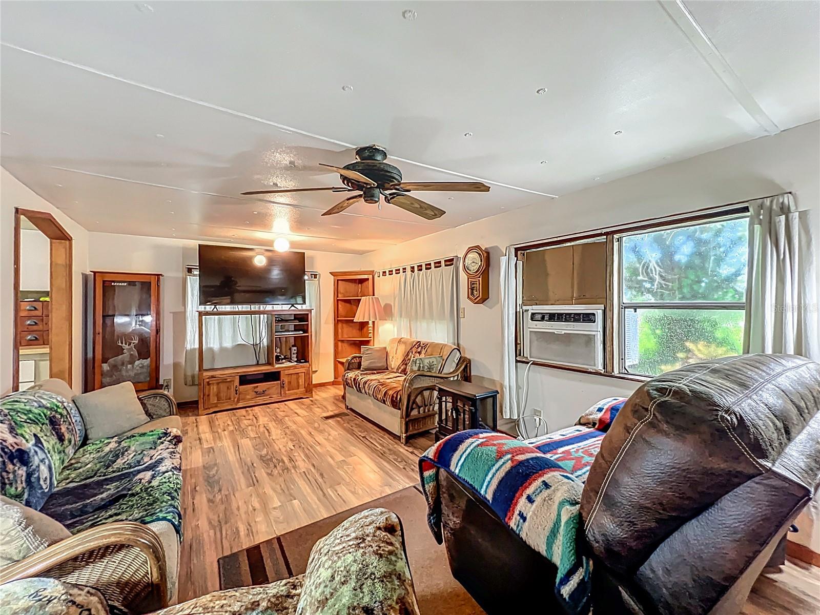 Image 12 of 67 For 827 Grant Bass Road