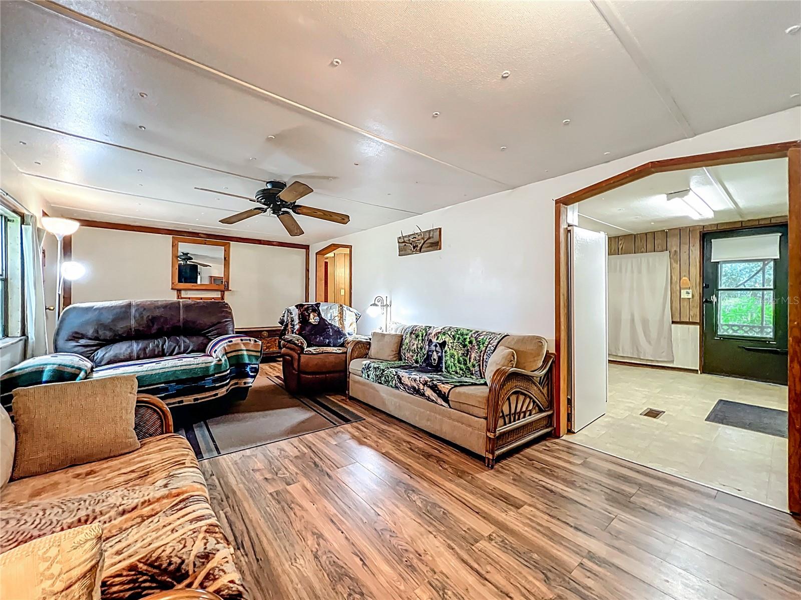 Image 14 of 67 For 827 Grant Bass Road