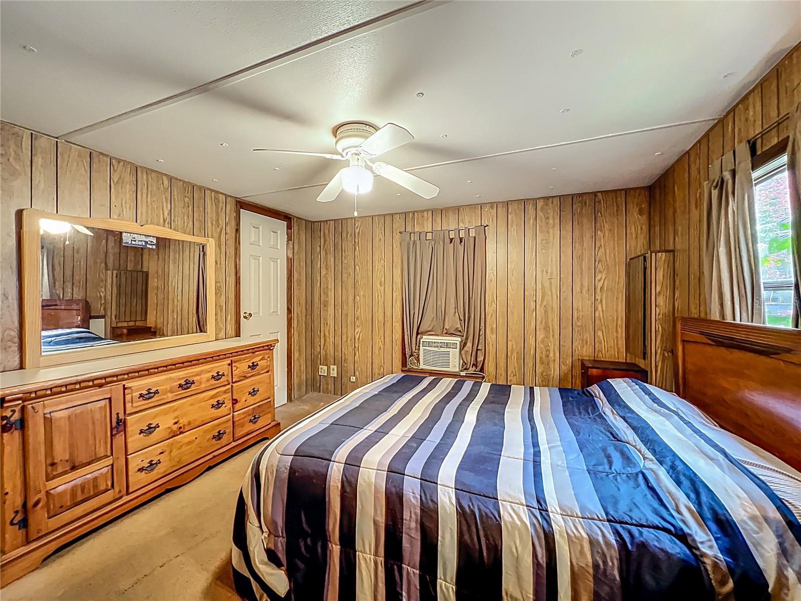 Image 33 of 67 For 827 Grant Bass Road