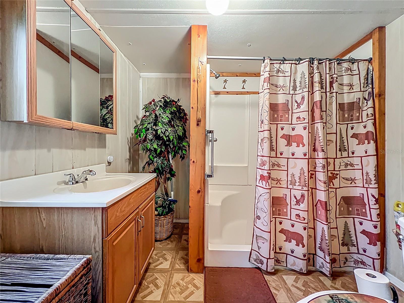Image 36 of 67 For 827 Grant Bass Road