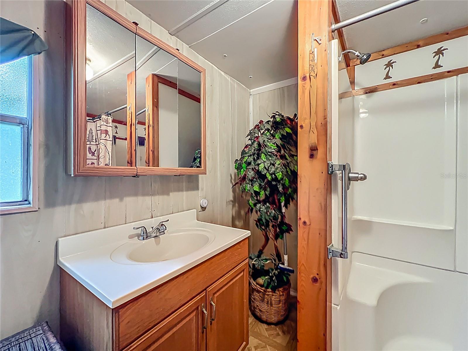 Image 39 of 67 For 827 Grant Bass Road