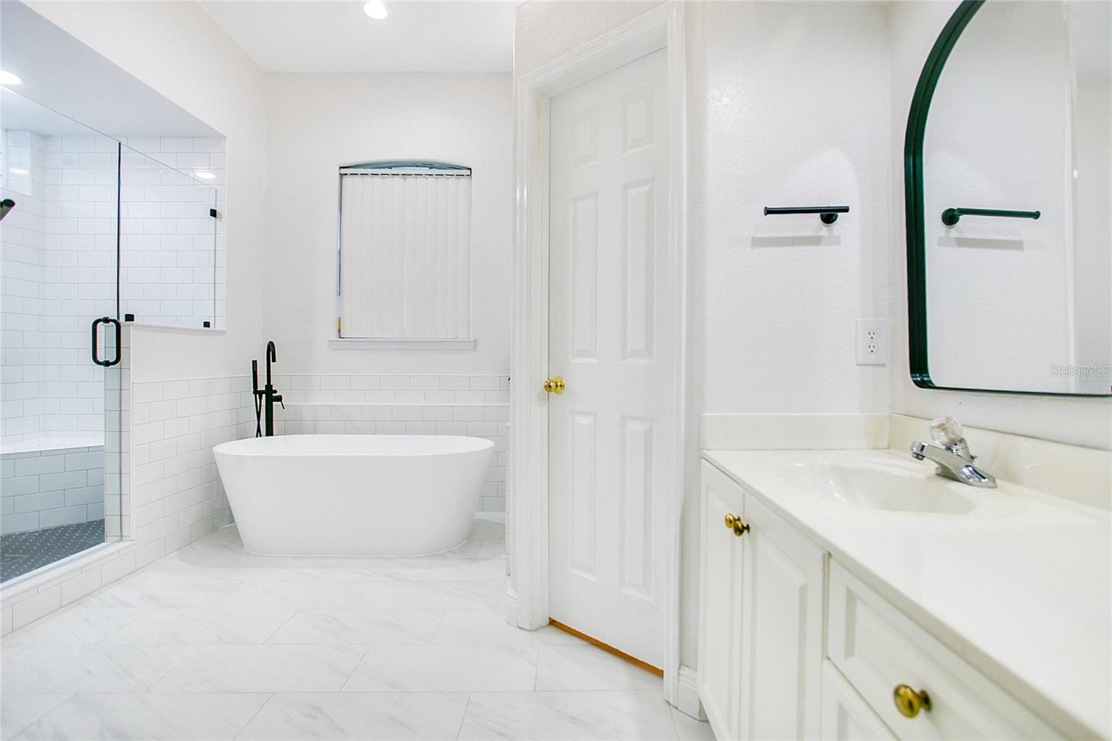 Image 16 of 33 For 1142 Kerwood Circle