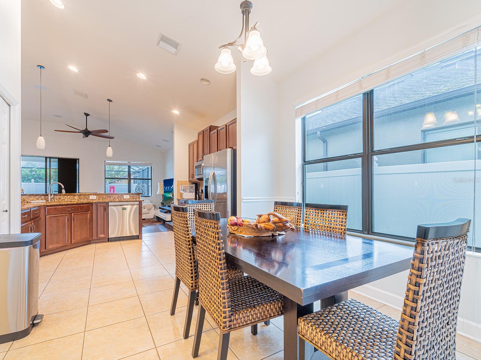 Image 17 of 38 For 8503 White Poplar Drive