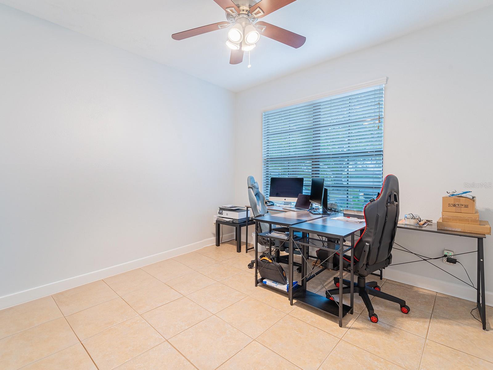 Image 27 of 38 For 8503 White Poplar Drive