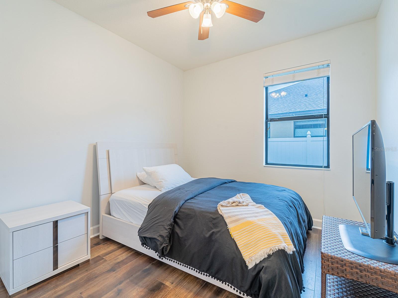Image 29 of 38 For 8503 White Poplar Drive