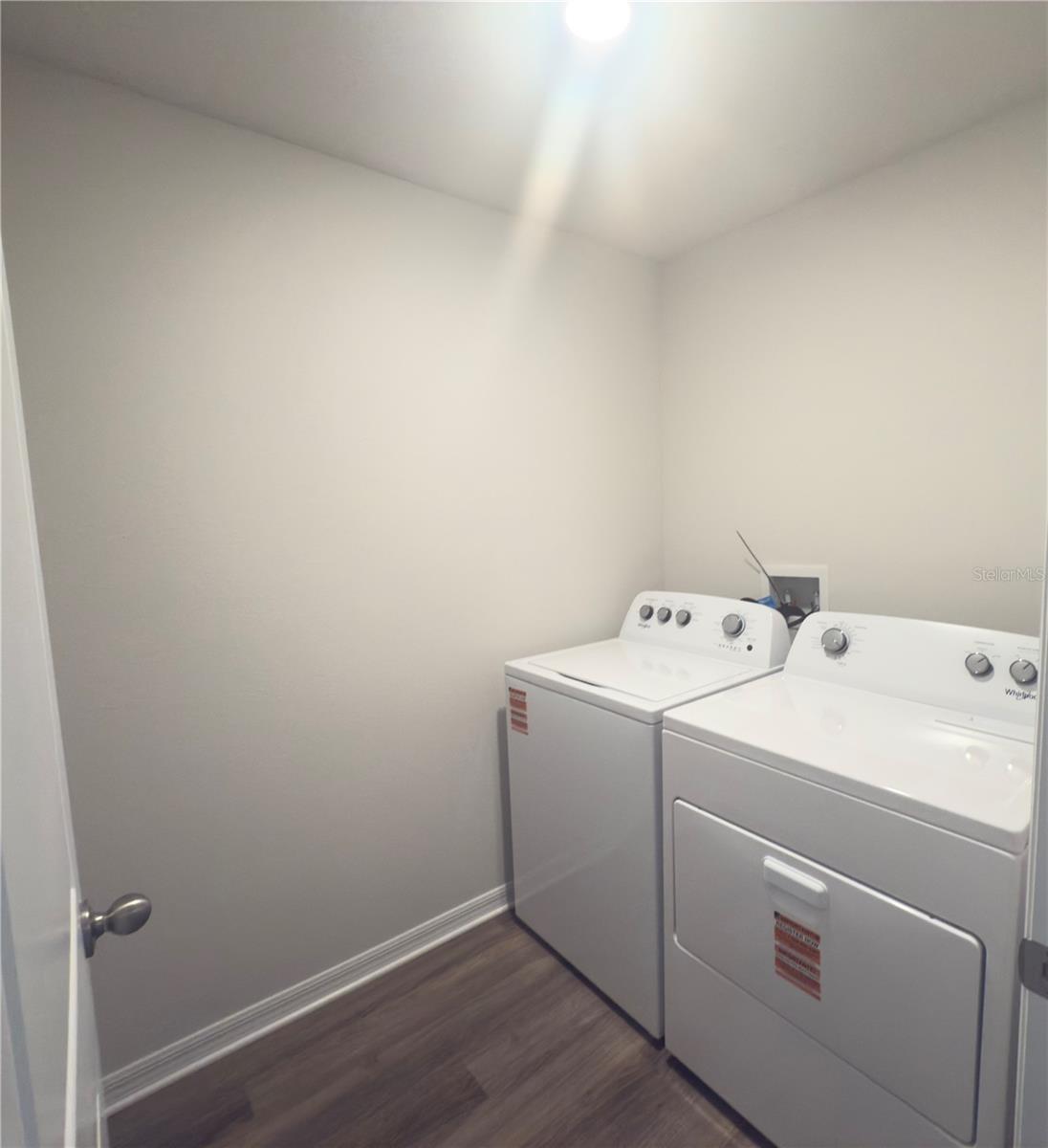 Image 10 of 22 For 11117 40th Avenue E