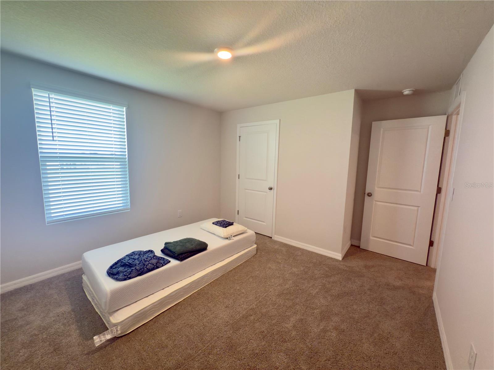Image 14 of 22 For 11117 40th Avenue E