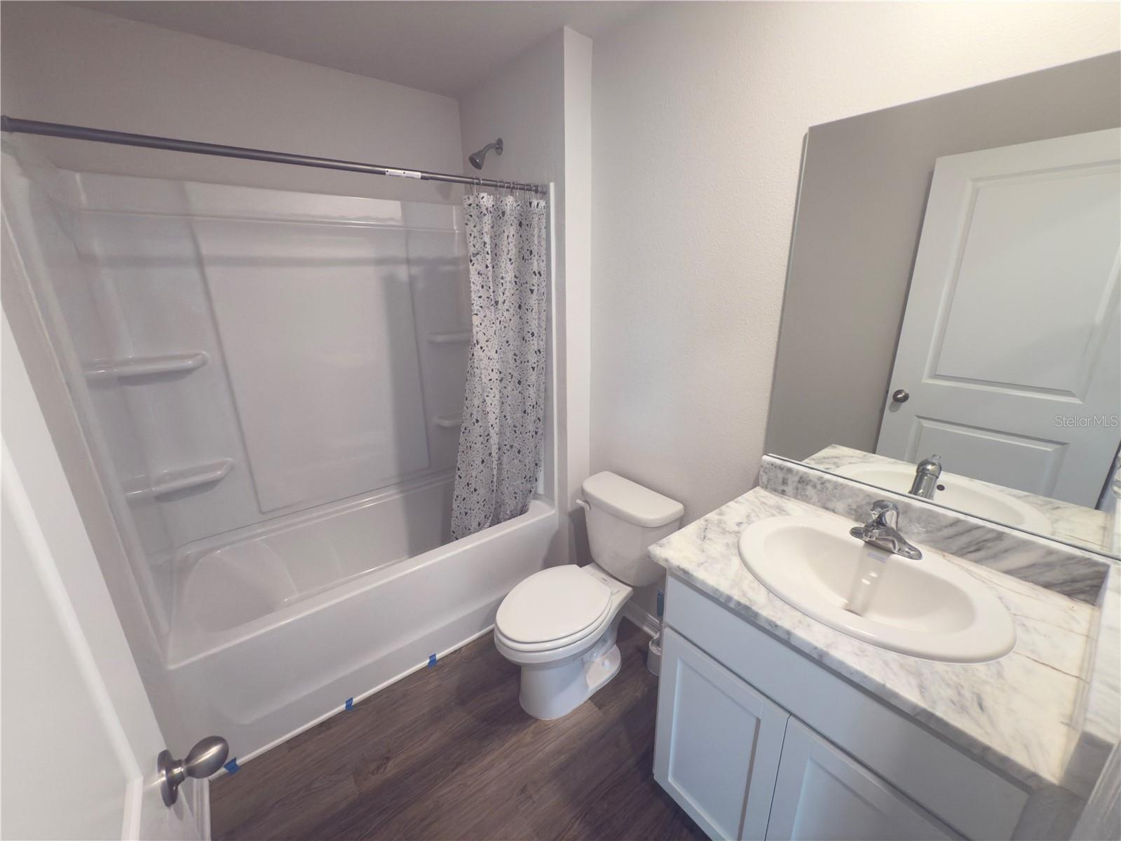 Image 8 of 22 For 11117 40th Avenue E