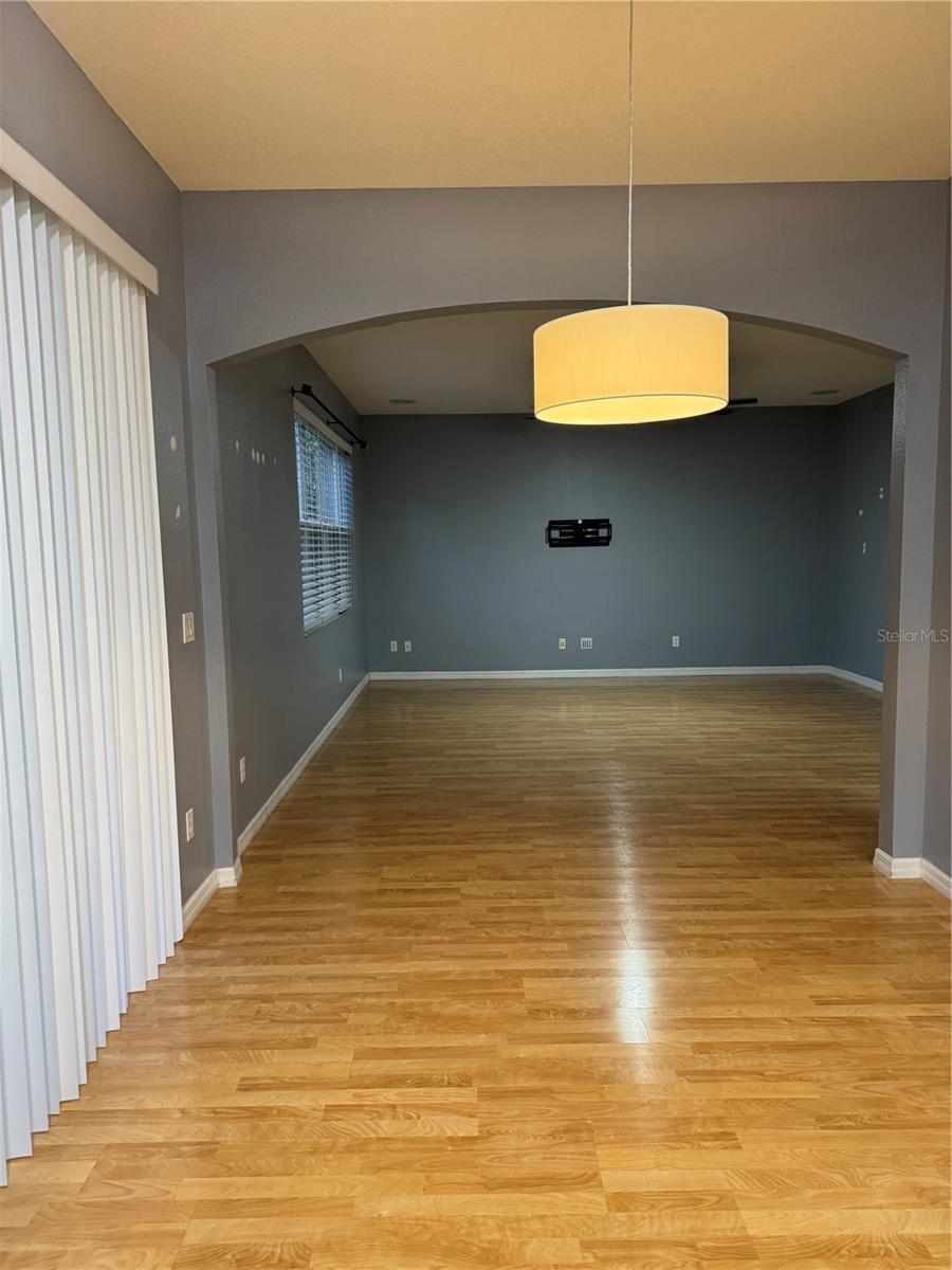 Image 12 of 33 For 1732 Grand Rue Drive