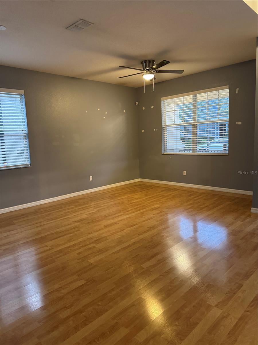Image 3 of 33 For 1732 Grand Rue Drive