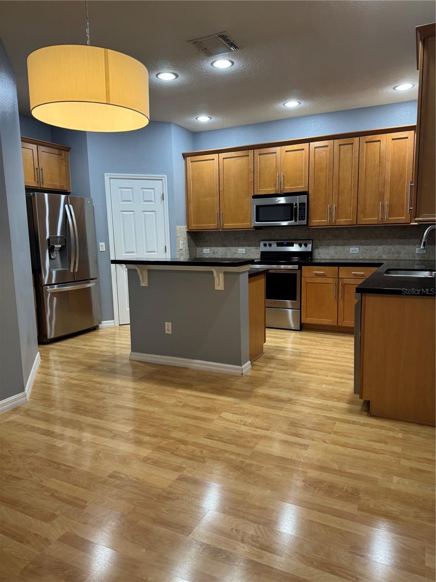 Image 7 of 33 For 1732 Grand Rue Drive