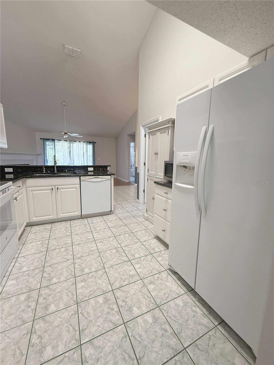 Image 16 of 38 For 1326 Hampshire Place Circle