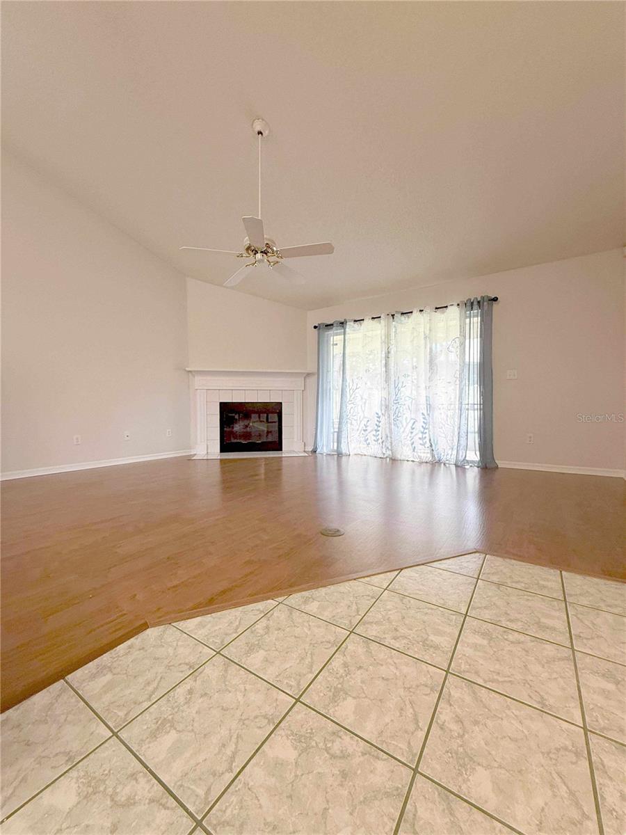 Image 18 of 38 For 1326 Hampshire Place Circle