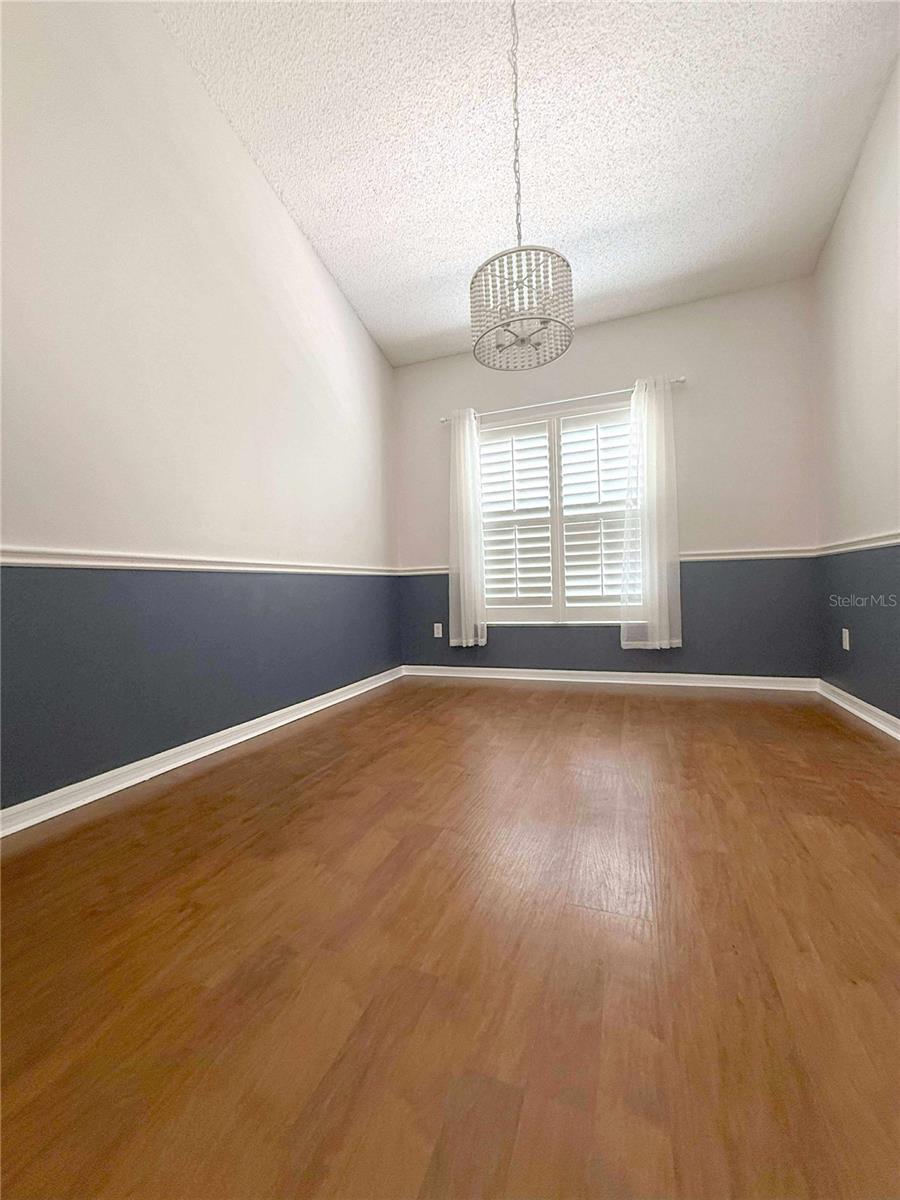 Image 6 of 38 For 1326 Hampshire Place Circle