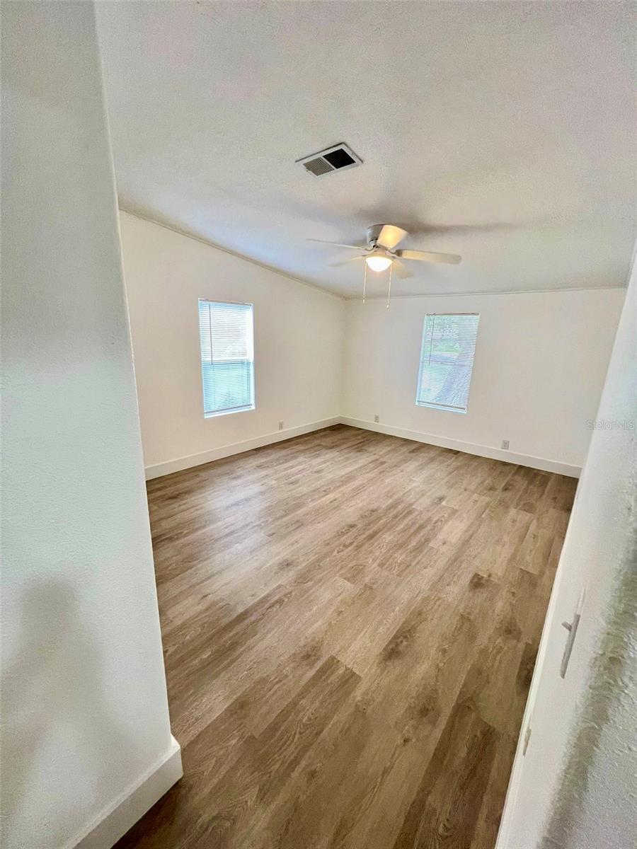 Image 7 of 13 For 9626 3rd Avenue