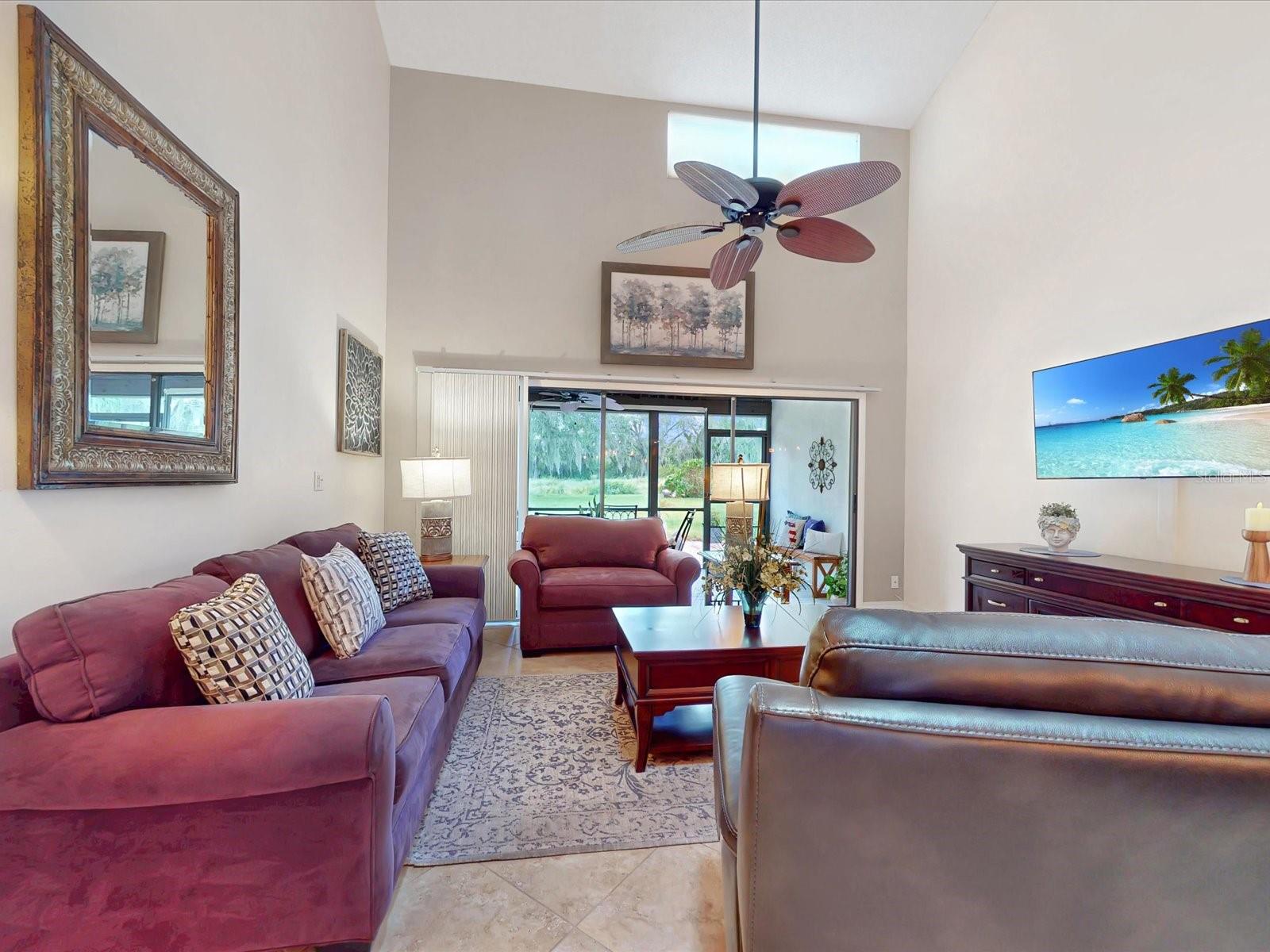 Image 15 of 43 For 159 Coventry Circle Nw