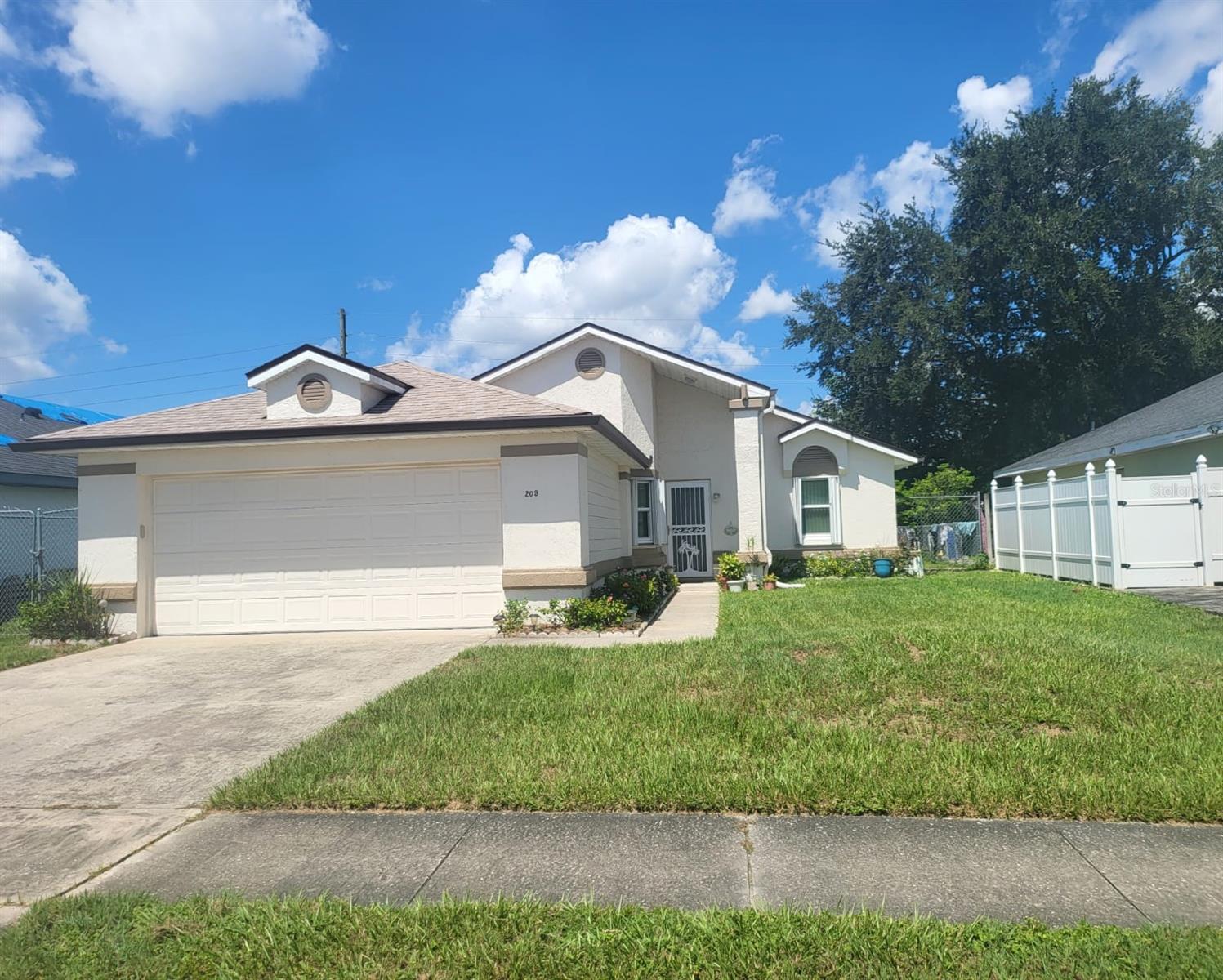 Details for 209 Hidden Springs Circle, KISSIMMEE, FL 34743