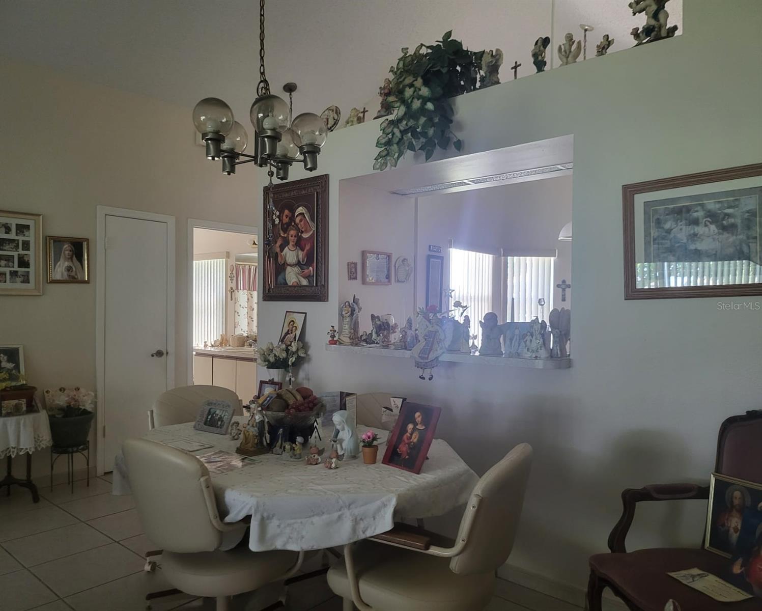 Image 3 of 22 For 209 Hidden Springs Circle