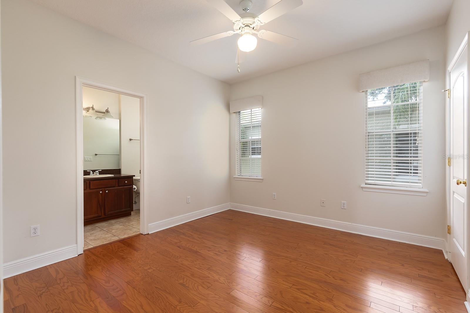 Image 25 of 44 For 820 Ellwood Avenue A