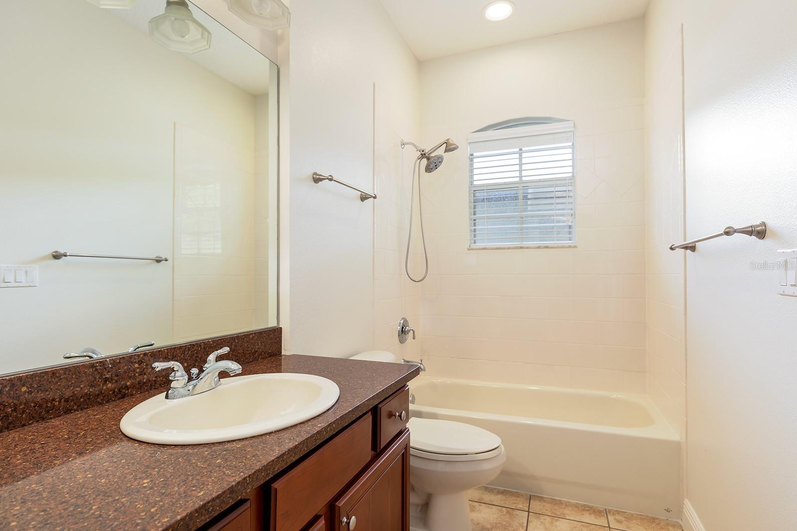 Image 30 of 44 For 820 Ellwood Avenue A