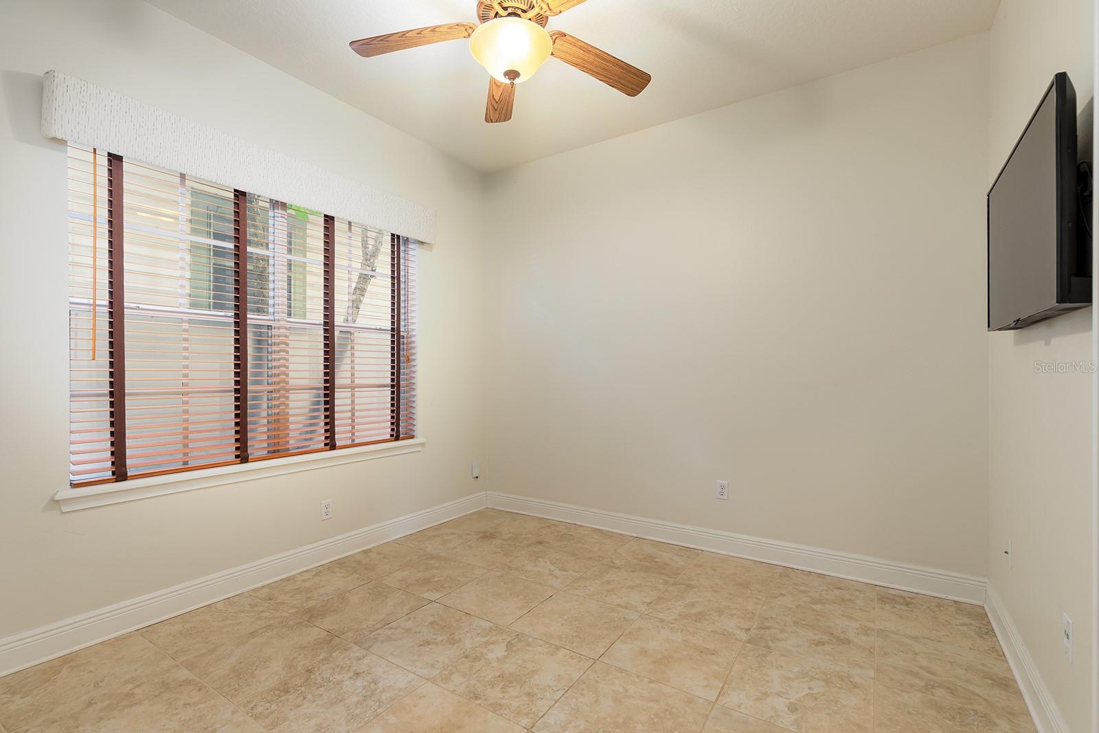 Image 31 of 44 For 820 Ellwood Avenue A