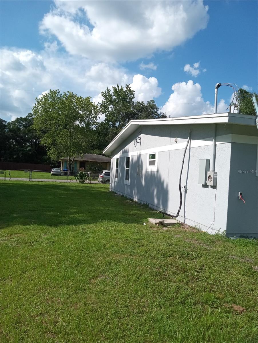 Image 2 of 4 For 2704 Annandale Avenue